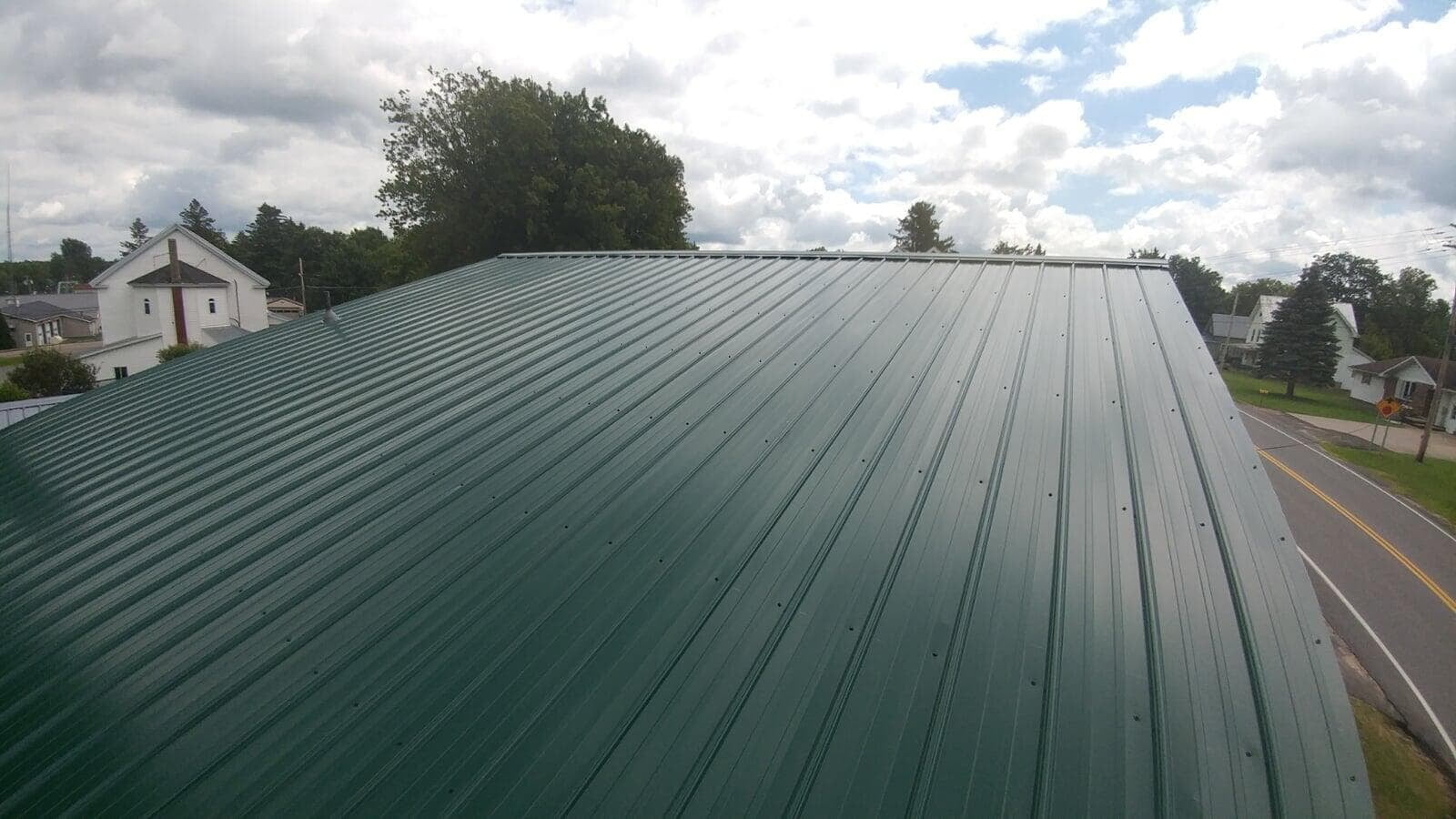 new installed metal roofing