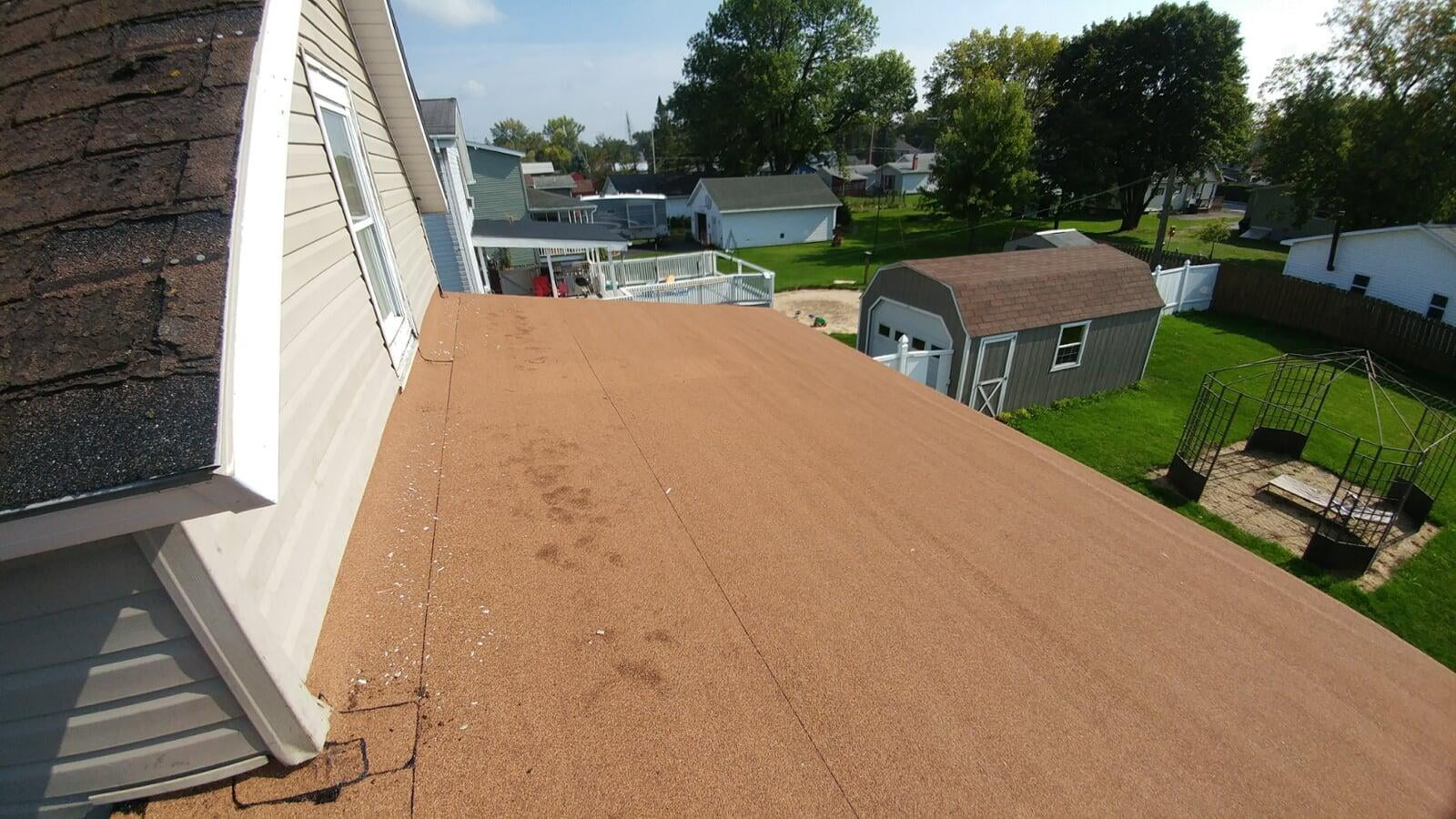 Asphalt low slope roofing contractor